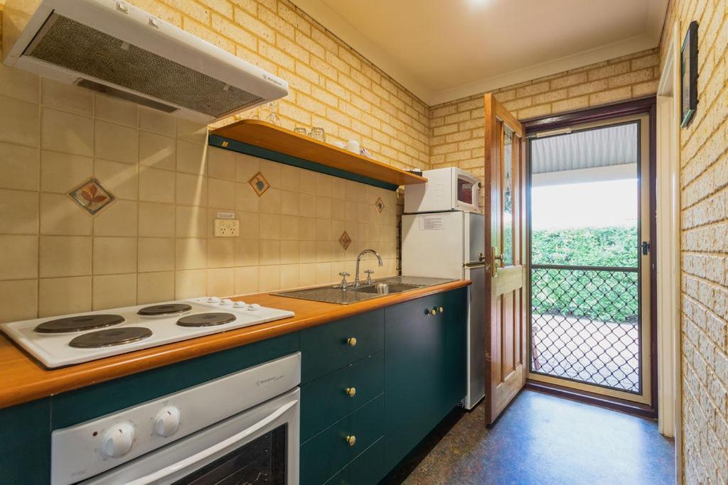 Busselton Villas And Glamping Village Exterior foto